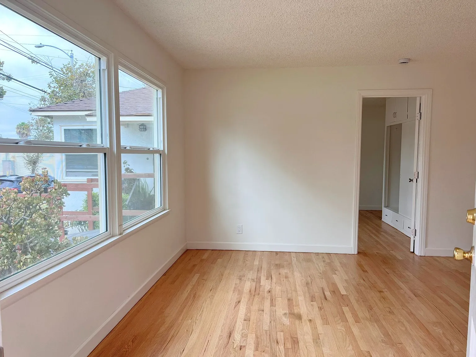 1 bed, 616 sqft, $2,050 — Photo 4