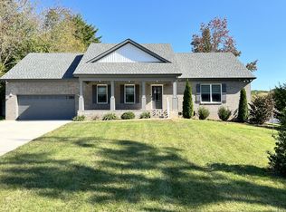 46 Mortons Lake Rd, Manchester, TN 37355