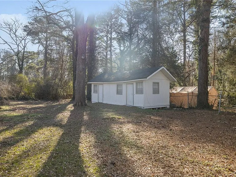 2060 Baker Rd NW — Photo 24