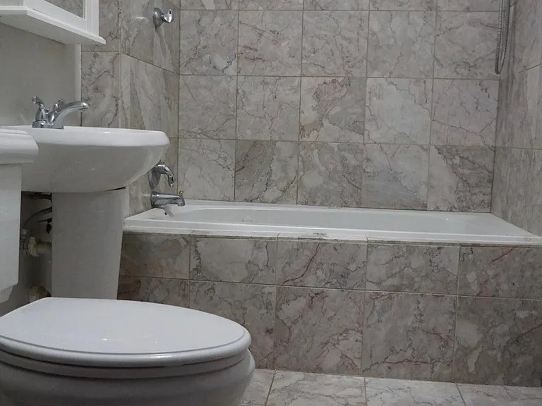 111 Rolling Hills Dr — Photo 15