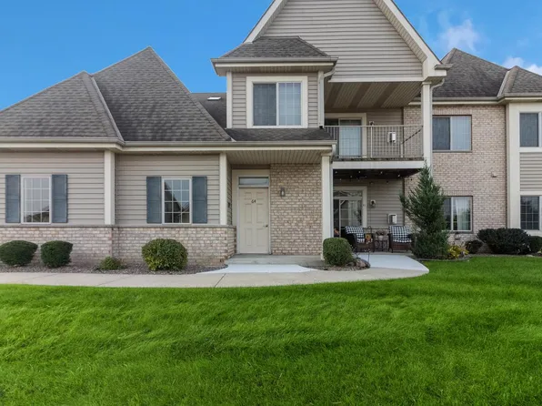 1349 Rose COURT #62, Waukesha, WI 53186
