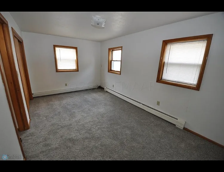 918 Oak St N #2 — Photo 7