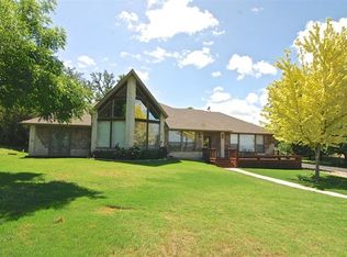 1815 W Emerald Bend Ct, Granbury, TX 76049