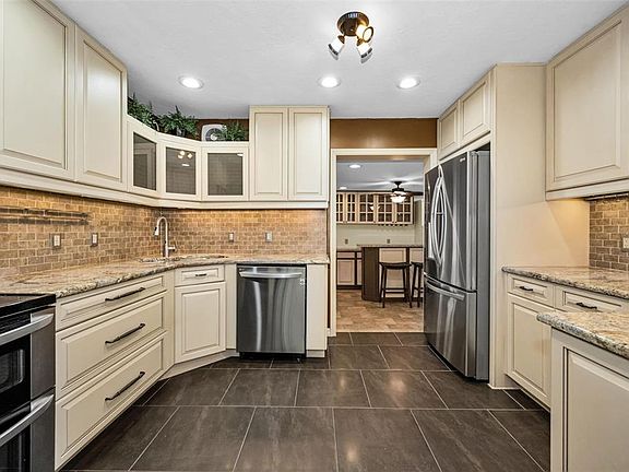 2nd image of 6701 ORCHARD DRIVE N