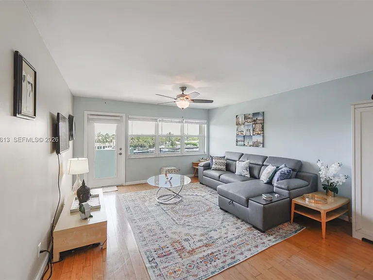 401 Golden Isles Dr #312 — Photo 6