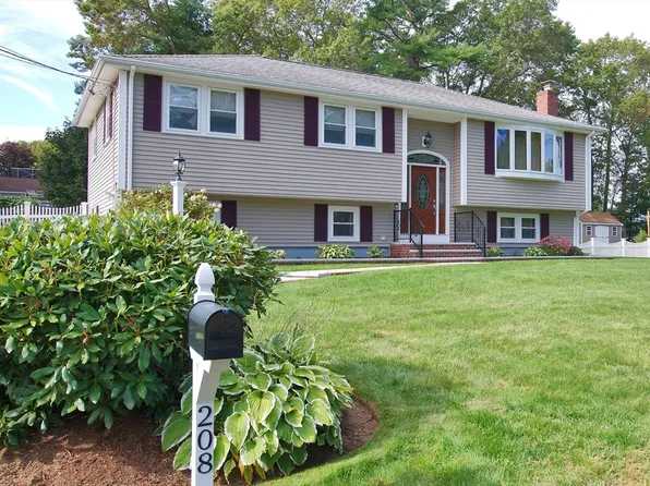208 Lowe Avenue Ext, Stoughton, MA 02072