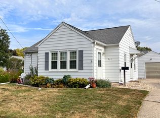 514 W Park St, Morrison, IL 61270