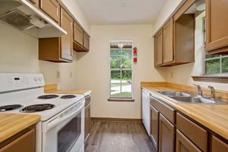Abita Springs Apartments — Photo 2