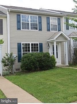 1st image of 114 Copperfield Ln