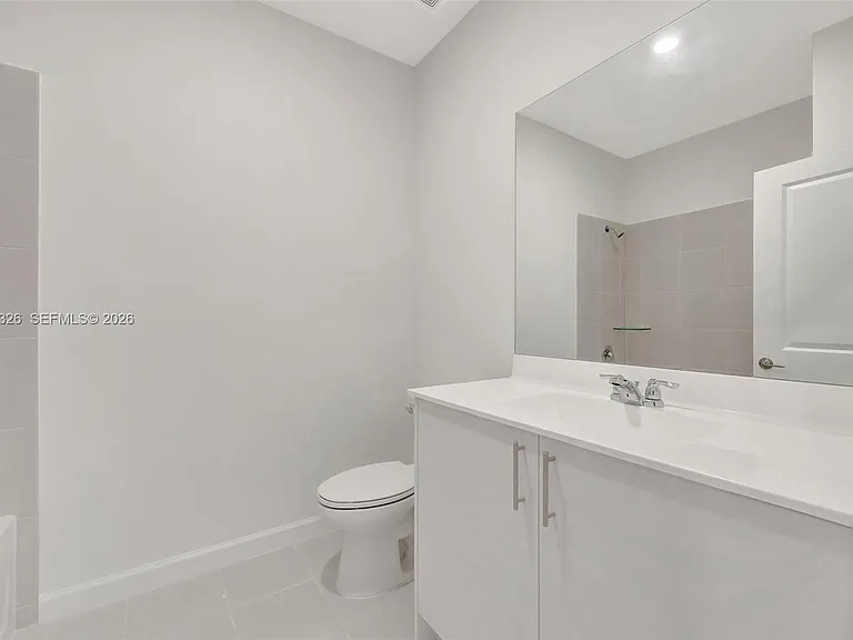 2556 SE 27th Ct #2556 — Photo 30