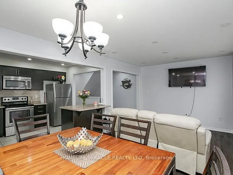 229 Remembrance Rd — Photo 39
