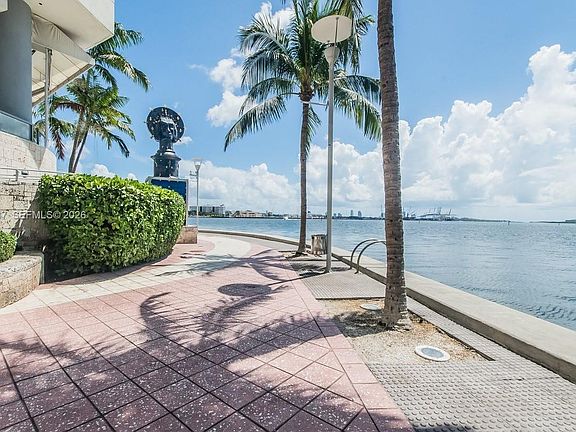 4th image of 325 S Biscayne Blvd APT 2114