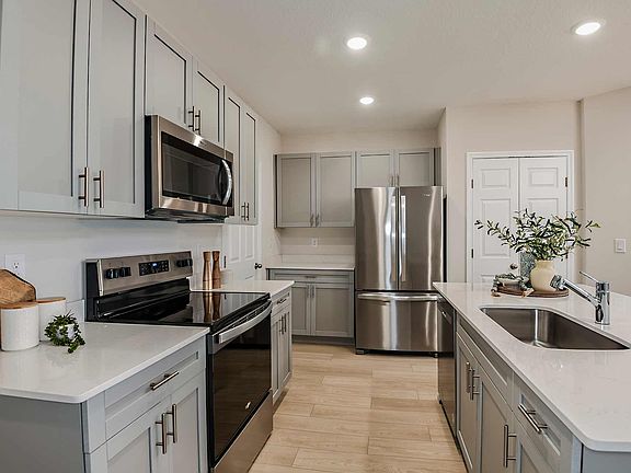 Kitchen with Large Center Island