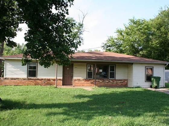 1st image of 2903 Baywood Cir SW