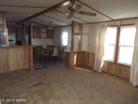5th image of 300 Hemlock Dr
