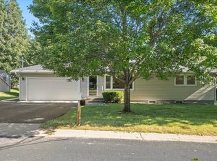 6142 Evergreen Rd, Mound, MN 55364