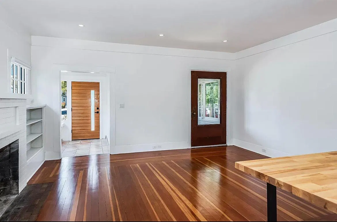 3 bed, 1.5 bath, 1065 sqft, $5,300 — Photo 2