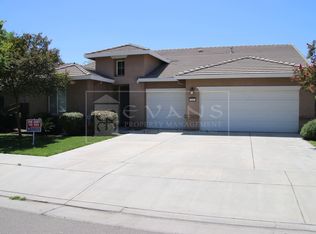 345 Torrey Pines St, Tulare, CA
