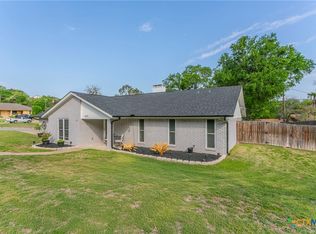 820 Woodside Dr, Harker Heights, TX 76548