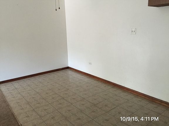 4th image of 18361 Glen Oak Ave APT 2H