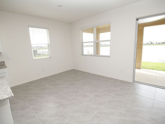 4th image of 4904 Amasa Cir