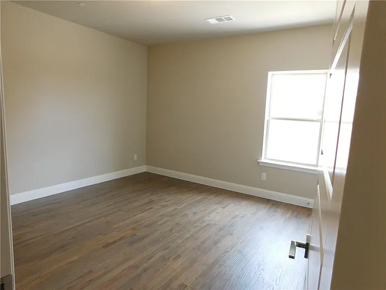 8454 Church St — Photo 19