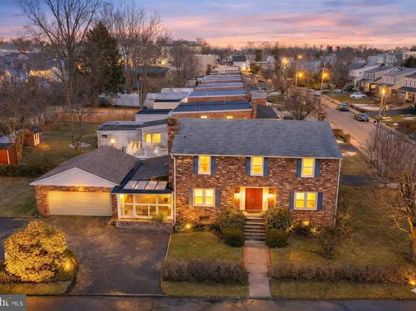 856 Martin Ave, Bryn Mawr, PA 19010