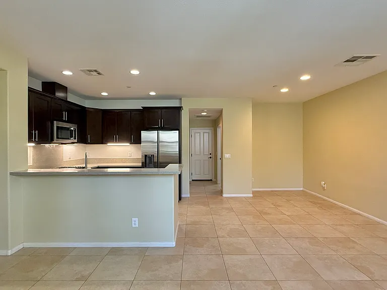 10689 New Grove Trl #71 — Photo 8