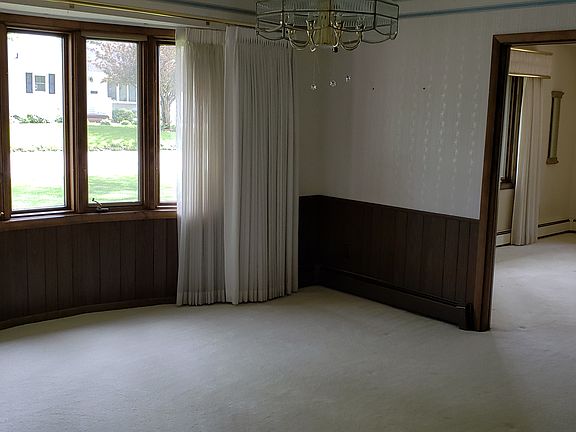 Formal Dinning Room