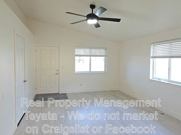 3rd image of 4787 Oyster Dr