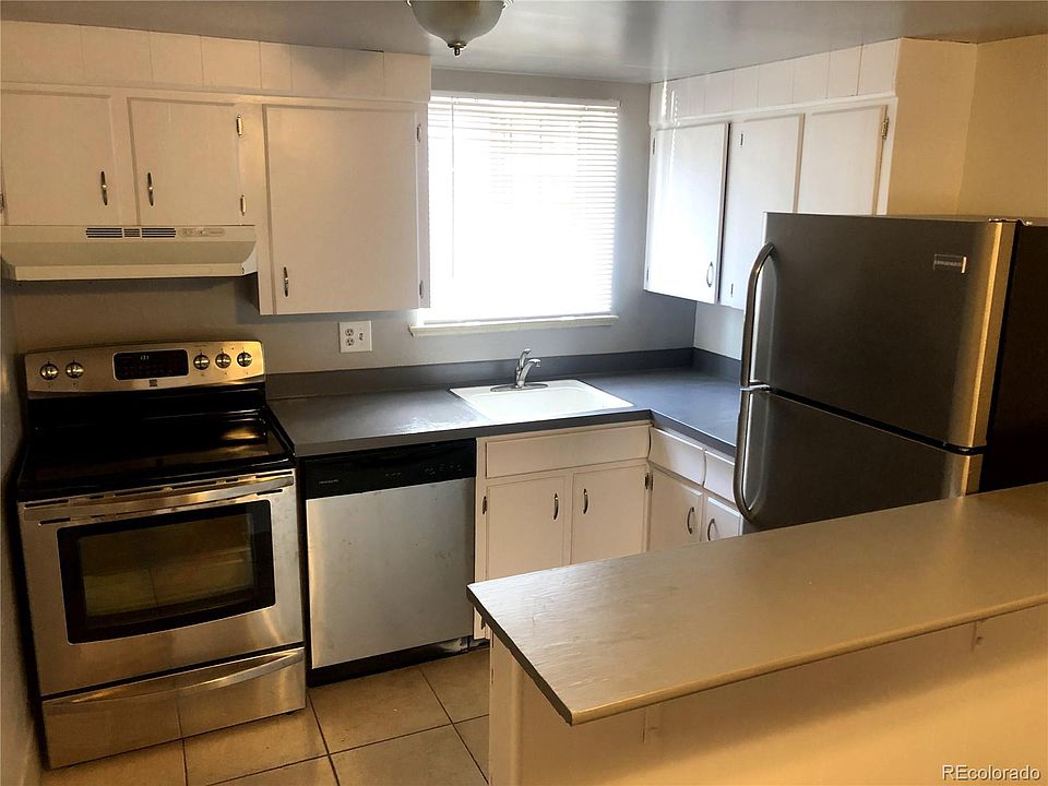 1st image of 525 Penn St APT 105
