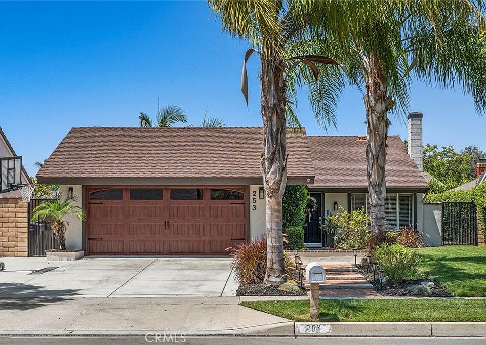 1st image of 253 N Camino Arroyo