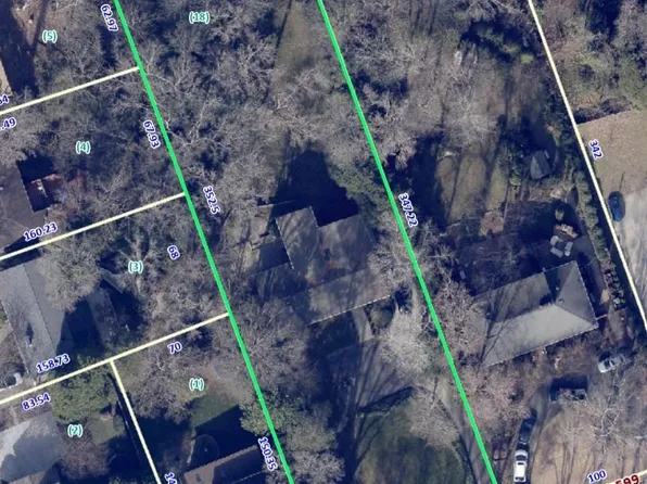 415 Ashworth Rd, Charlotte, NC 28211