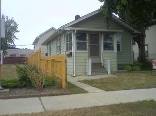144 S Jackson St #2, Waukegan, IL 60085
