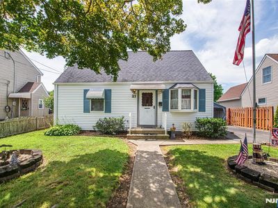 21 Rockridge Rd, Wanaque, NJ, 07465