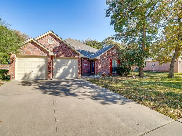 845 Royal Oak Ln, Burleson, TX 76028