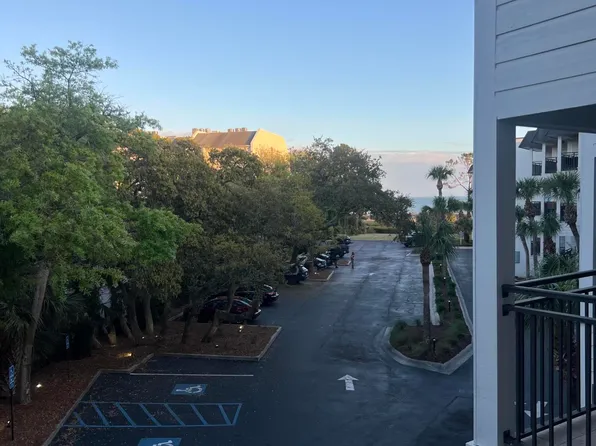 23 S Forest Beach Dr APT 204, Hilton Head Island, SC 29928