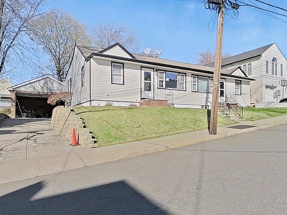 4th image of 236 Crystal St