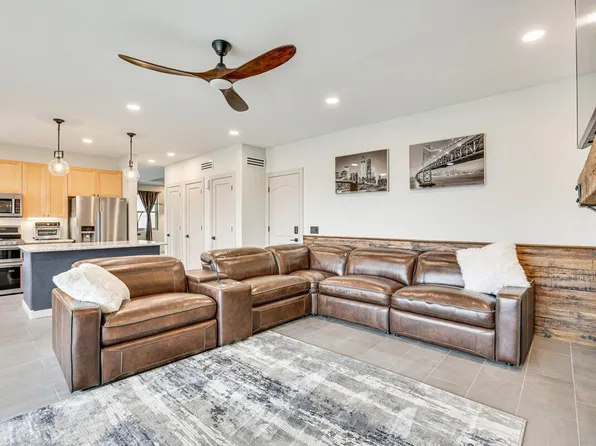 13716 W Cypress St #Id1385923p, Goodyear, AZ 85338