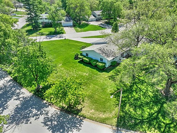 5th image of 1345 Brierwood Dr