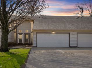1204 S 12th St APT 3, Marshalltown, IA 50158