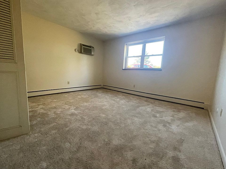 181 Lexington St Auburndale, MA Zillow Apartments for Rent in