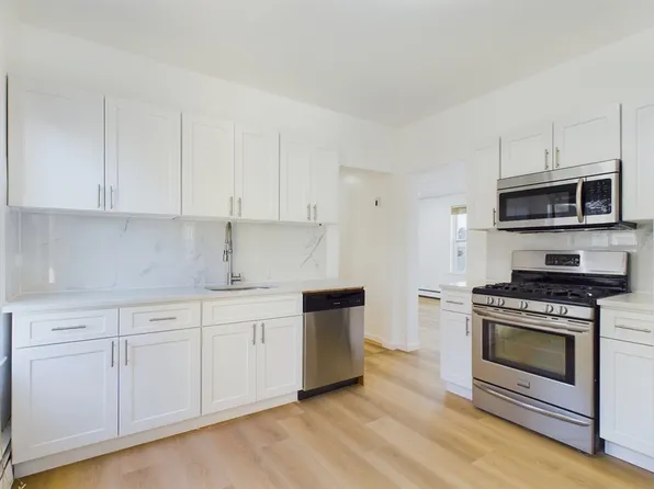 428 Main St Floor 3, Medford, MA 02155