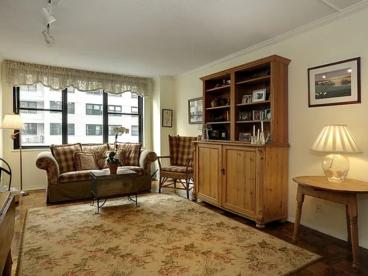 Sold by Sotheby's International Realty | media 29