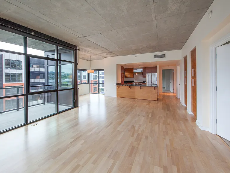 1830 NW Riverscape St #403 — Photo 3
