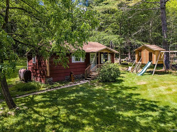 5th image of 570 Brown Road