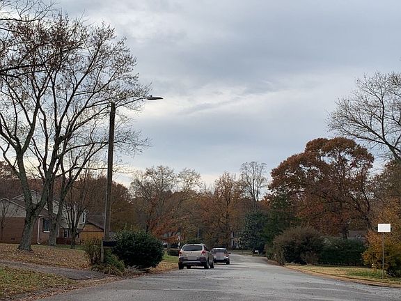 2nd image of 4963 Vineyard Ln