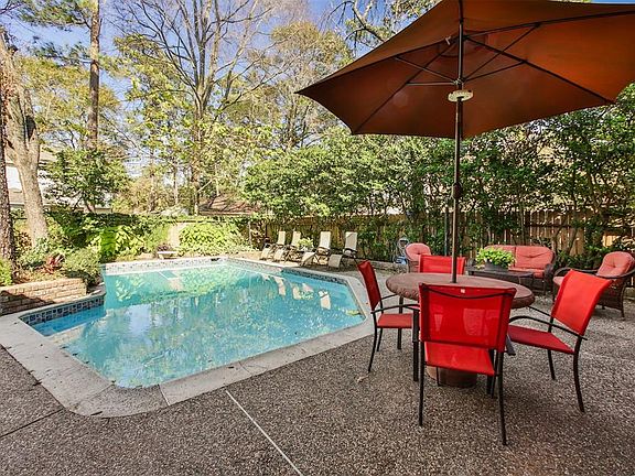 3rd image of 11610 Park Creek Dr