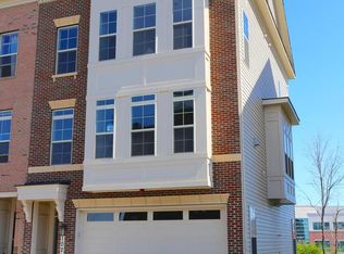 10215 Hilltop Ascent Dr, Rockville, MD 20850