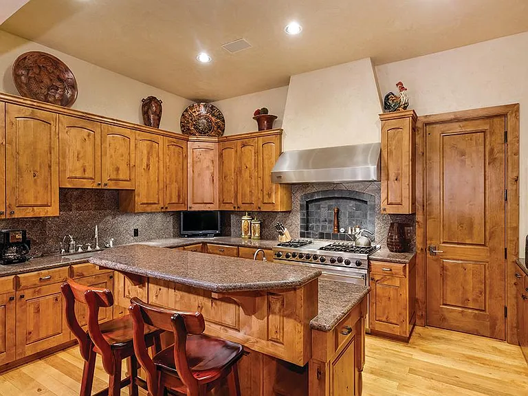 64 Prospector Rd #7 — Photo 4